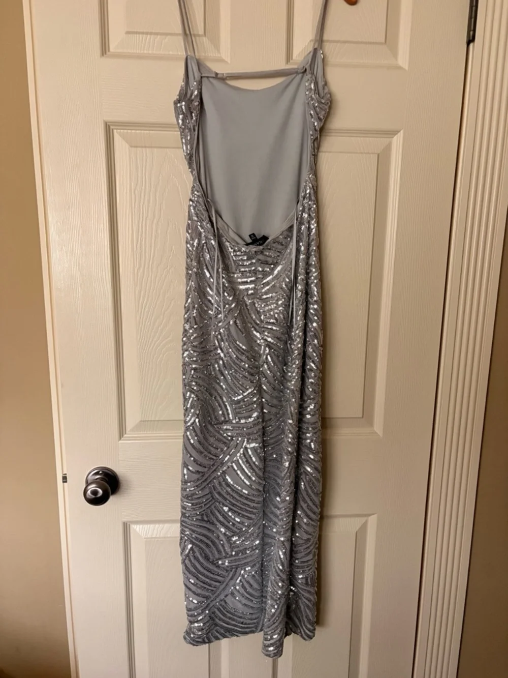 Dynamite Silver Sequin Slip Midi Dress - Picture 4 of 5